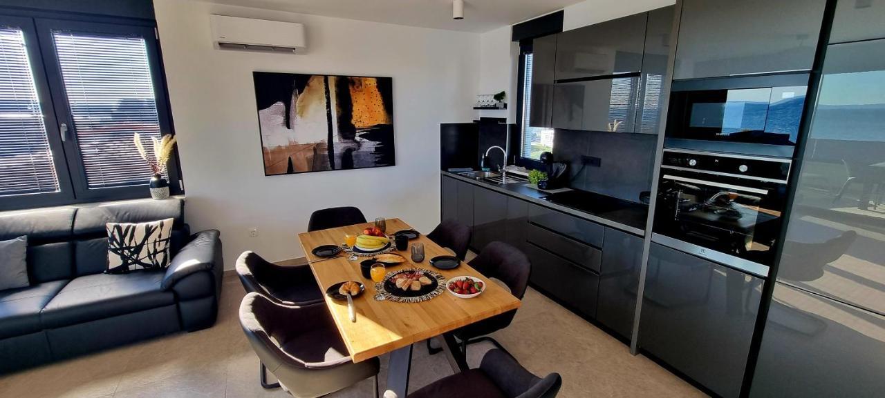 Dinary Penthouse Apartment 비르 외부 사진